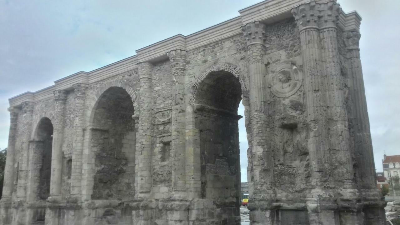 Reims La Romaine Экстерьер фото